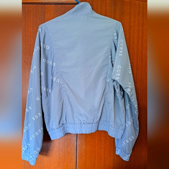 Guess Windbreaker Jacket NWOT - Picture 2 of 4